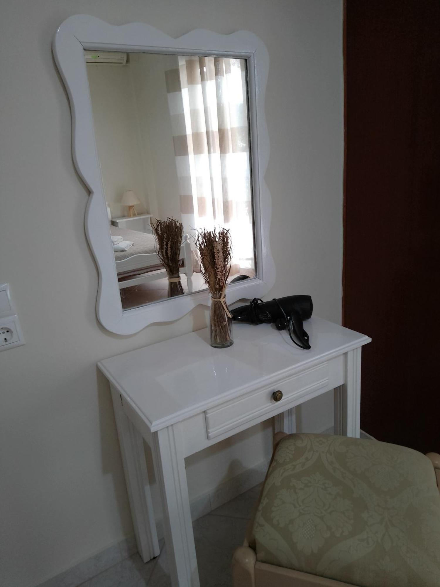 Vicky'S Guesthouse Kávos Zewnętrze zdjęcie