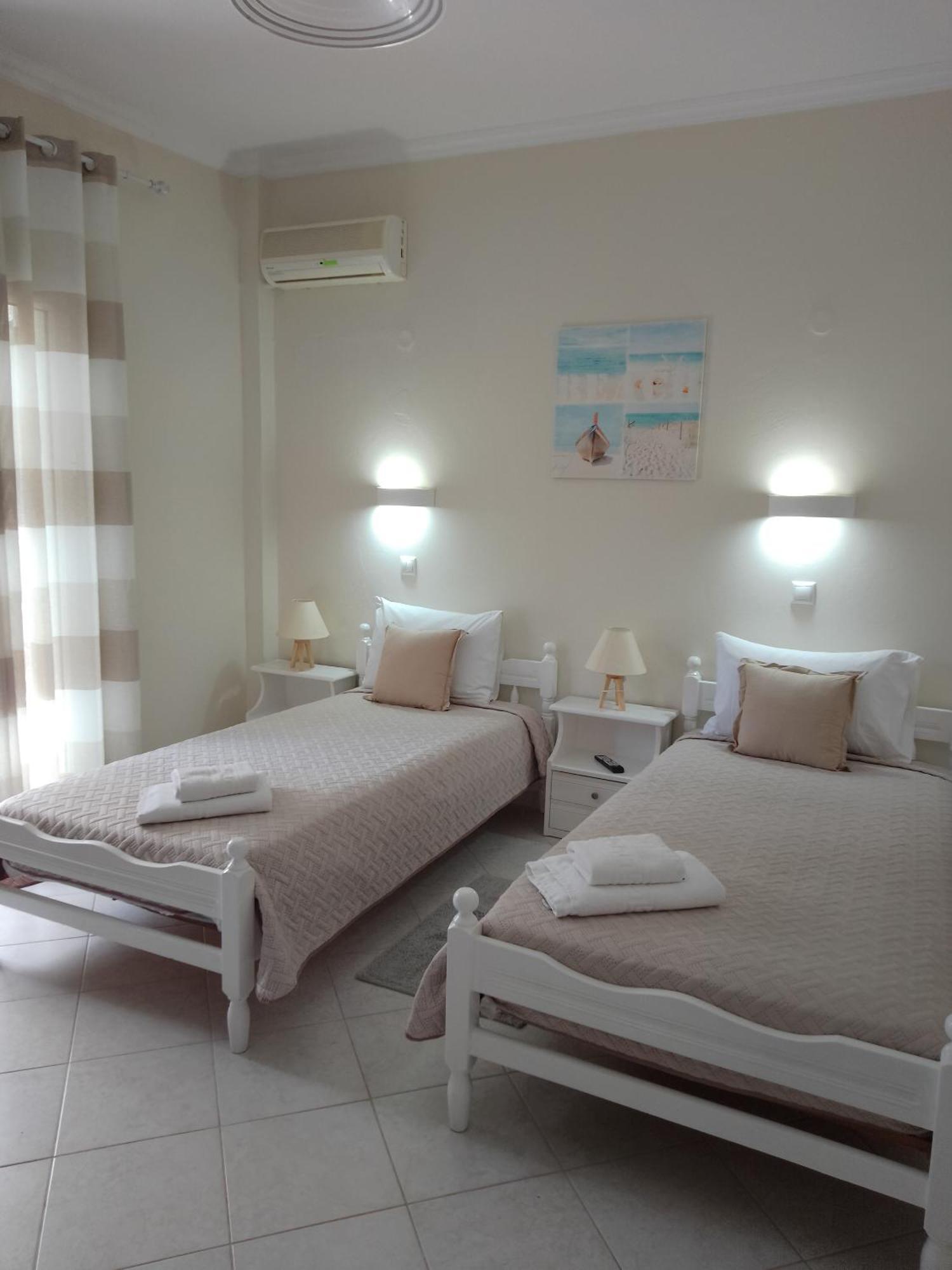 Vicky'S Guesthouse Kávos Zewnętrze zdjęcie